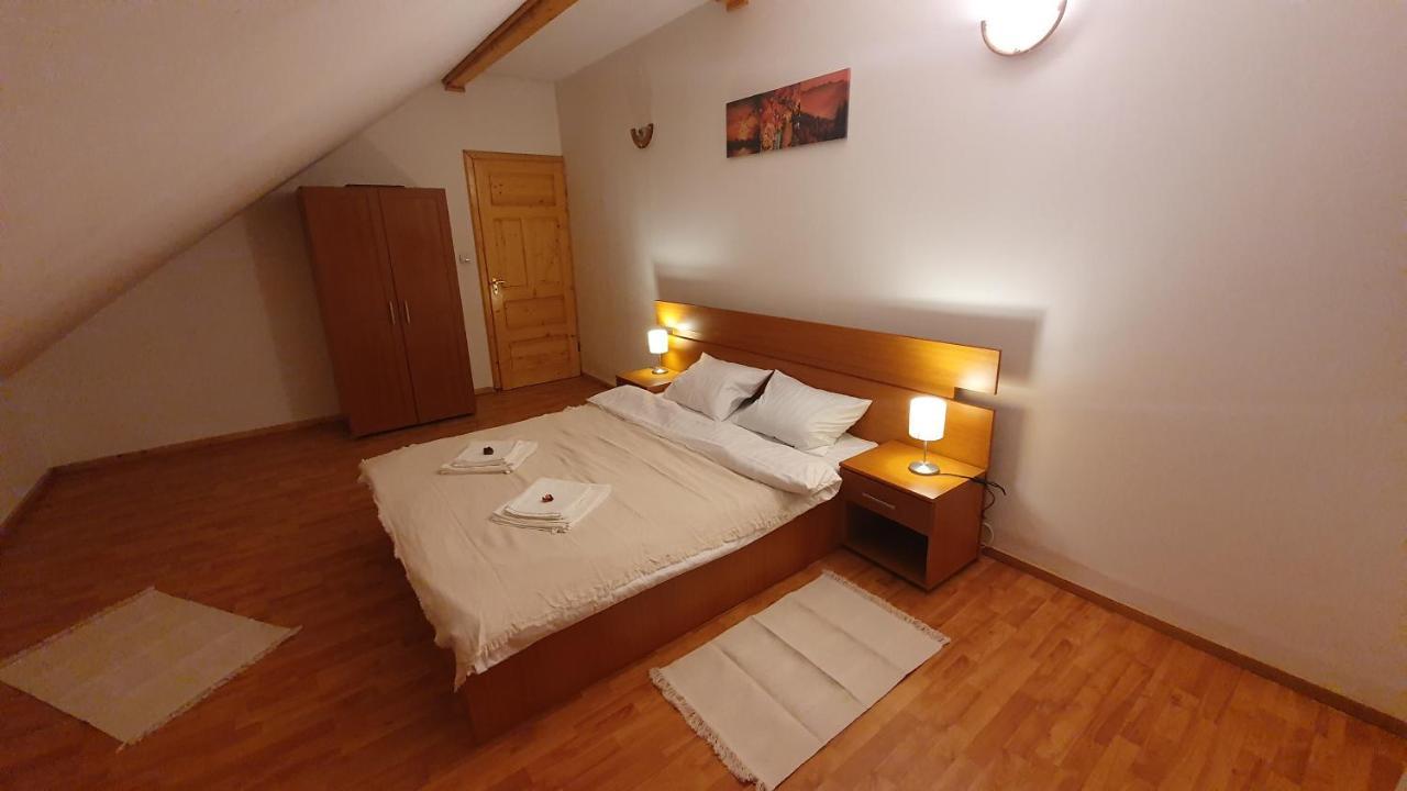 Vila Panselutelor 6 Sinaia Luaran gambar
