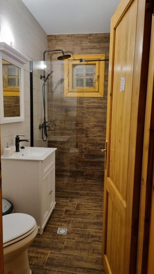 Vila Panselutelor 6 Sinaia Luaran gambar